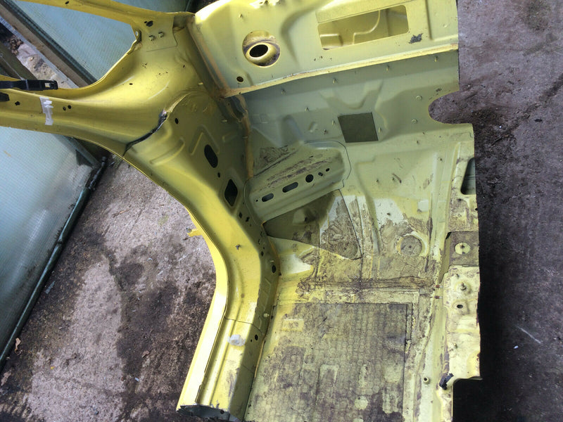 FIAT 500L LEFT SIDE FRONT END FRONT BODY CUT PART QUARTER PANEL PILLAR A