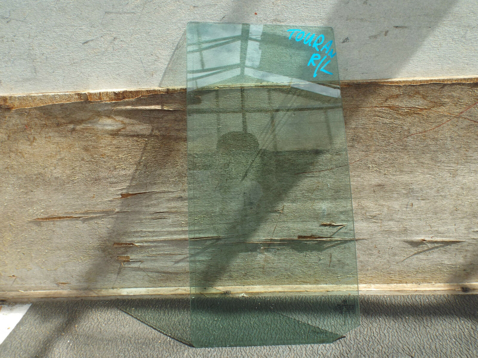 VW Touran MK1 2003-2010 Rear Door Quarter Window Glass Left Passenger