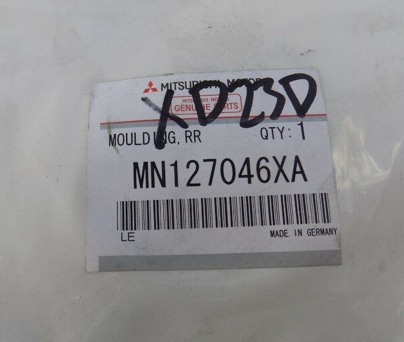 MITSUBISHI COLT REAR BUMPER RIGHT SIDE MOULDING MN127046X/S43-18