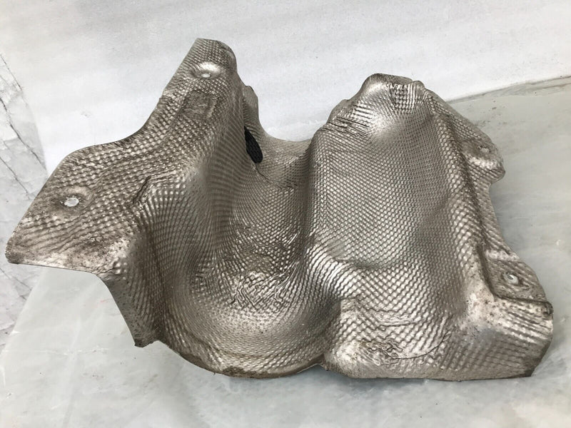 MERCEDES GLC X253 2.0 PETROL SALOON EXHAUST PIPE HEAT SHELD COVER A2054700347