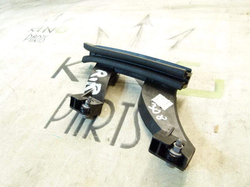 PEUGEOT 308 SW ESTATE 2017-21 REAR RIGHT WINDOW GUIDE BRACKET 9802146780