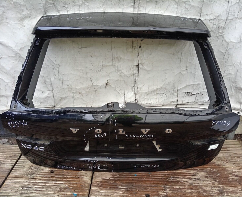 VOLVO XC60 MK2 2017-23 GENUINE BOOT LID TAILGATE PANEL in BLACK
