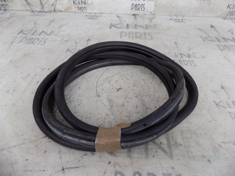BMW F30 F31 2012-2015 FRONT RIGHT DOOR RUBBER SEAL GENUINE 7258312 #