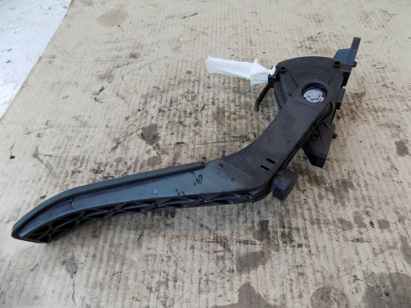 AUDI Q7 VW TOUAREG ACCELERATOR THROTTLE PEDAL 7L0723507E