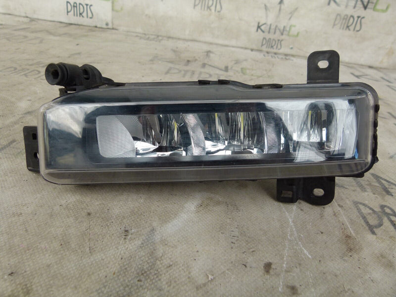 BMW 3 G20 2018-22 FRONT LOWER RIGHT FOG LIGHT GENUINE 63178089526