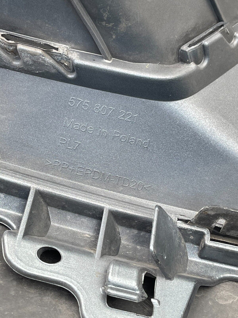 SEAT ATECA 2017-2020 FRONT BUMPER GENUINE 575807221