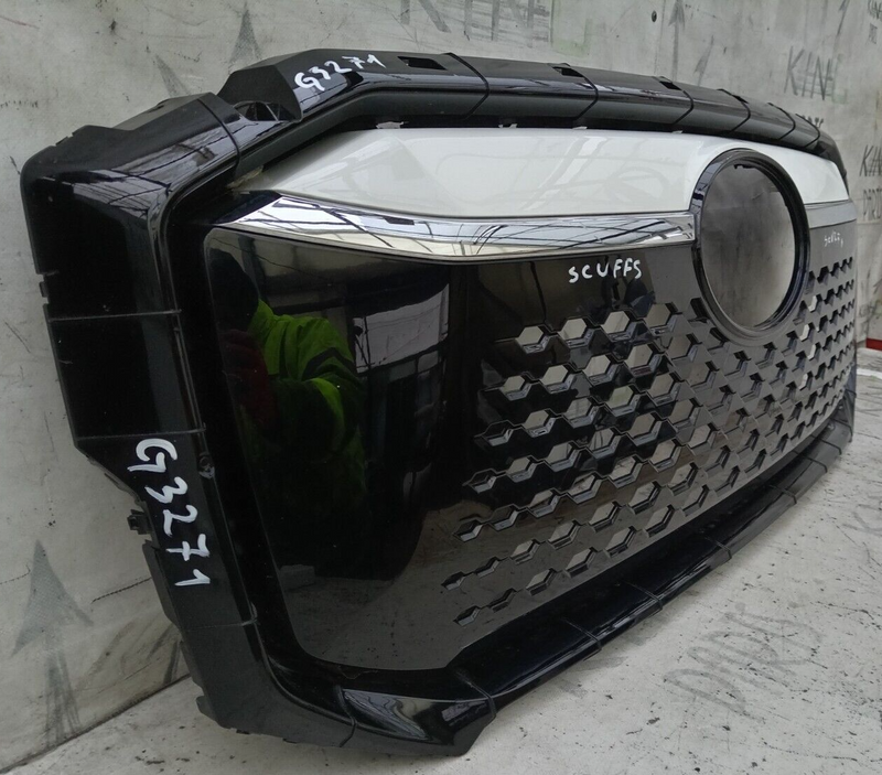 MAXUS LDV eDELIVER 9 EV 2020-ON FRONT BUMPER GRILL C00295539-M001