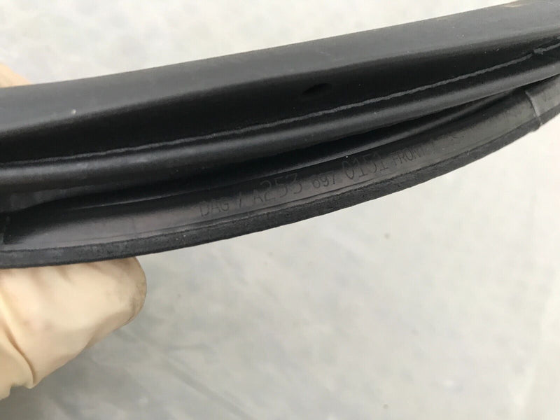 MERCEDES GLC X253 2016-21 FRONT DOOR LEFT SIDE RUBBER SEAL GENUINE A2536970151