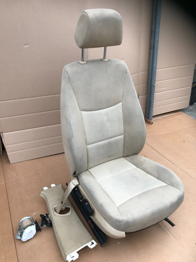 BMW E90 E91 GENUINE FRONT SEAT RIGHT DRIVER SIDE & SEATBELT CREAM COLOUR !!