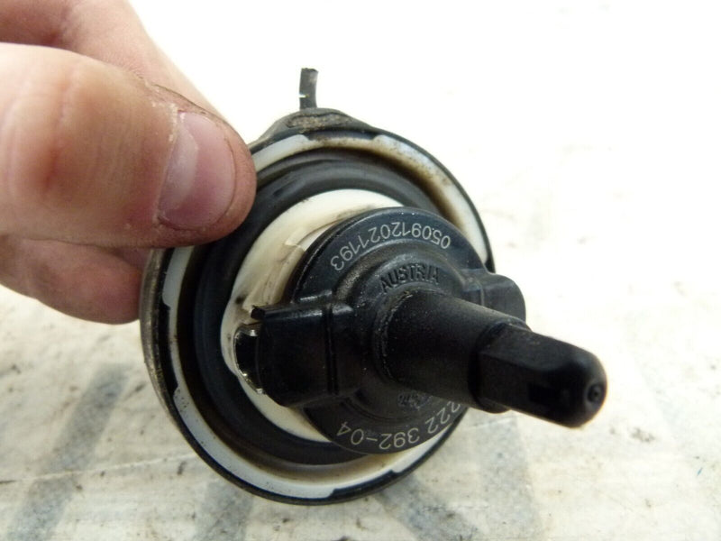 BMW F30 F31 2012-2015 FUEL TANK FILLER COVER CAP GENUINE 7222392 #