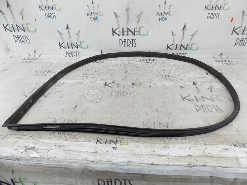 FORD FIESTA MK7 ST REAR TAILGATE BOOT LID RUBBER SEAL MK6 GENUINE  D1M2A
