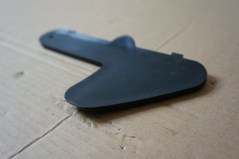 MERCEDES S55 AMG 99-2002 FRONT LEFT SIDE BUMPER SPACER PLATE 2158850111 (S08-10)