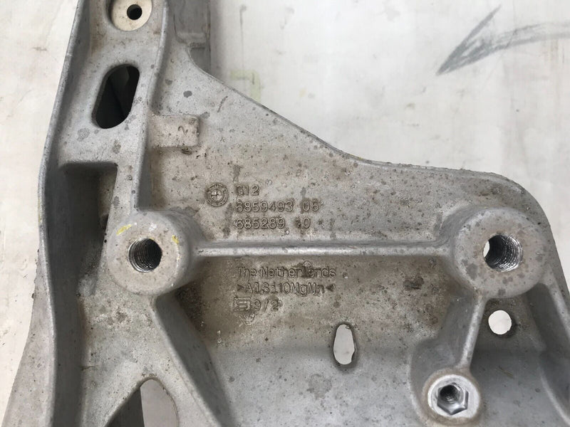 BMW 5, 7 SERIES G30 G31 G11 G12 FRONT SUBFRAME SUPPORT GENUINE 68528910