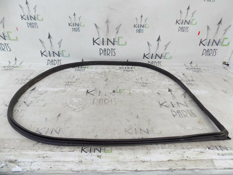 FORD FIESTA MK7 ST REAR TAILGATE BOOT LID RUBBER SEAL MK6 GENUINE  D1M2A
