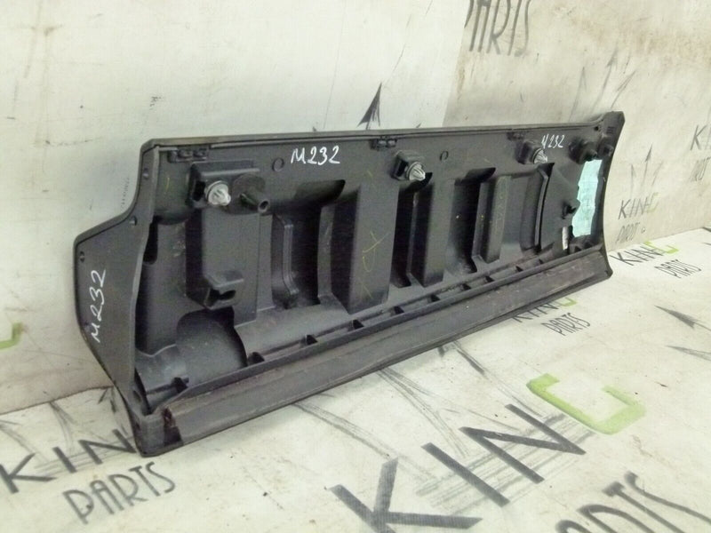 RANGE ROVER L494 REAR RIGHT DOOR TRIM MOULDING PANEL DK62274A48