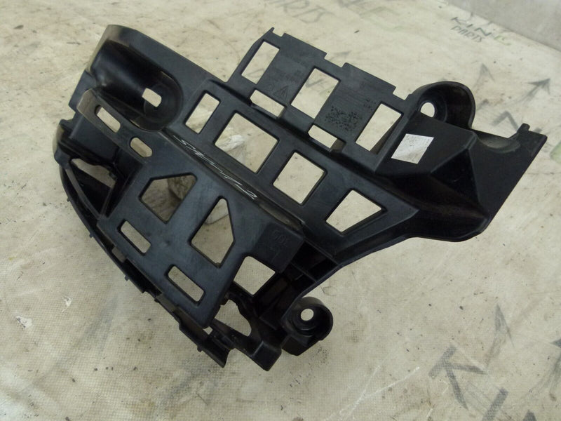 PORSCHE MACAN 2014-18 REAR BUMPER RIGHT MOUNT BRACKET GENUINE 95B807484