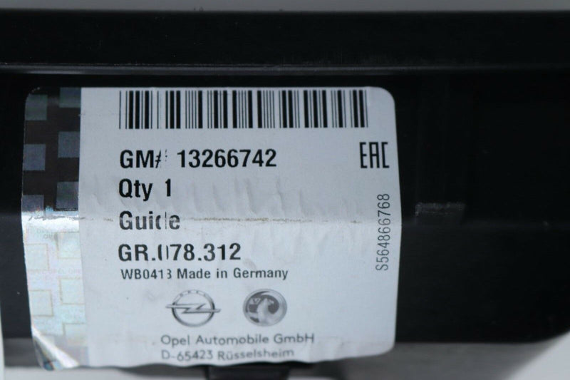 VAUXHALL ASTRA J MK6 2013-15 CENTRE REAR BUMPER MOUNT 5DR 13266743 /B04-33 /B8-4