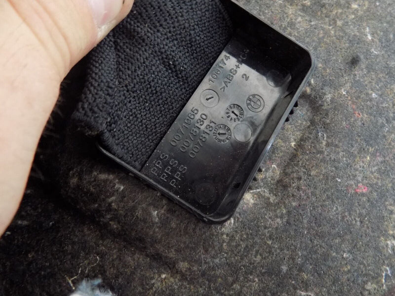 BMW F31 2012-2015 BOOT RIGHT SIDE LUGGAGE COMPARTMENT COVER PANEL 7273738 #