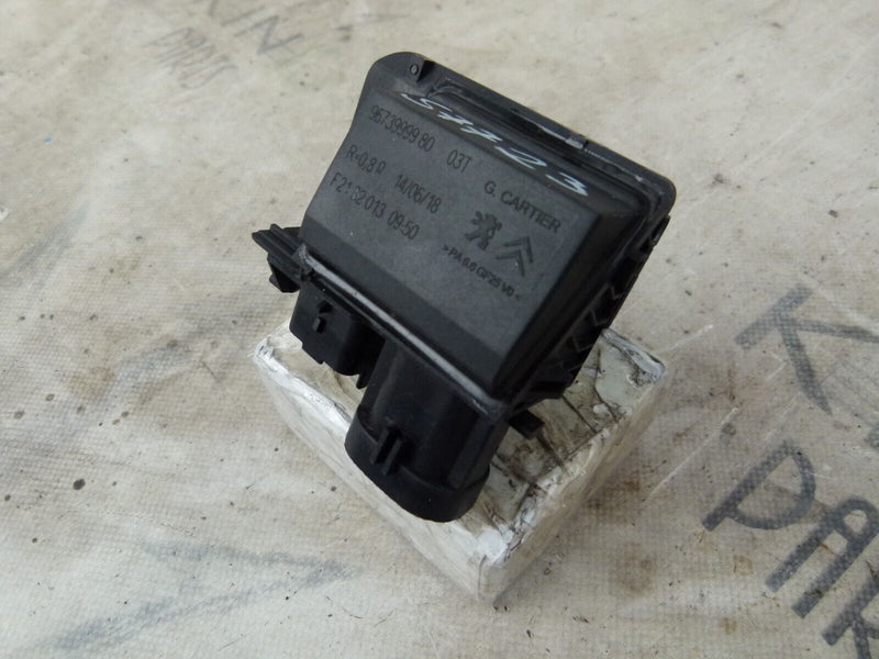 PEUGEOT / CITROEN FAN MOTOR HEATER RESISTOR MODULE GENUINE 9673999980
