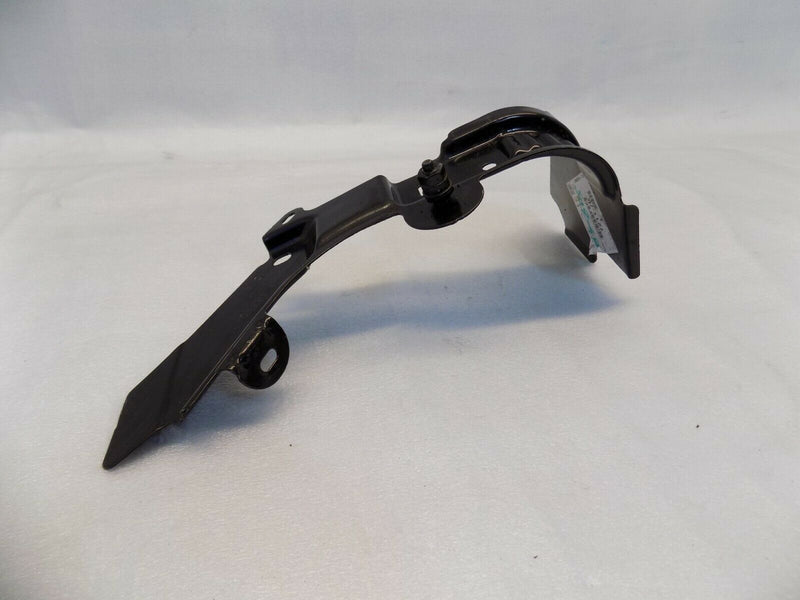CITROEN / PEUGEOT FRONT RIGHT SIDE FENDER HOLDER BRACKET 721170 /S09-49