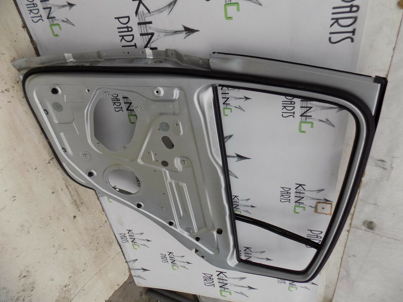 VW GOLF V MK5 R32 2007-2009  REAR DOOR PANEL RIGHT DRIVER SIDE 5M0833312
