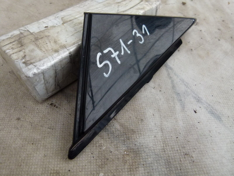 MINI COUNTRYMAN F60 2017-ON FRONT LEFT DOOR TRIM CORNER GENUINE 18667510