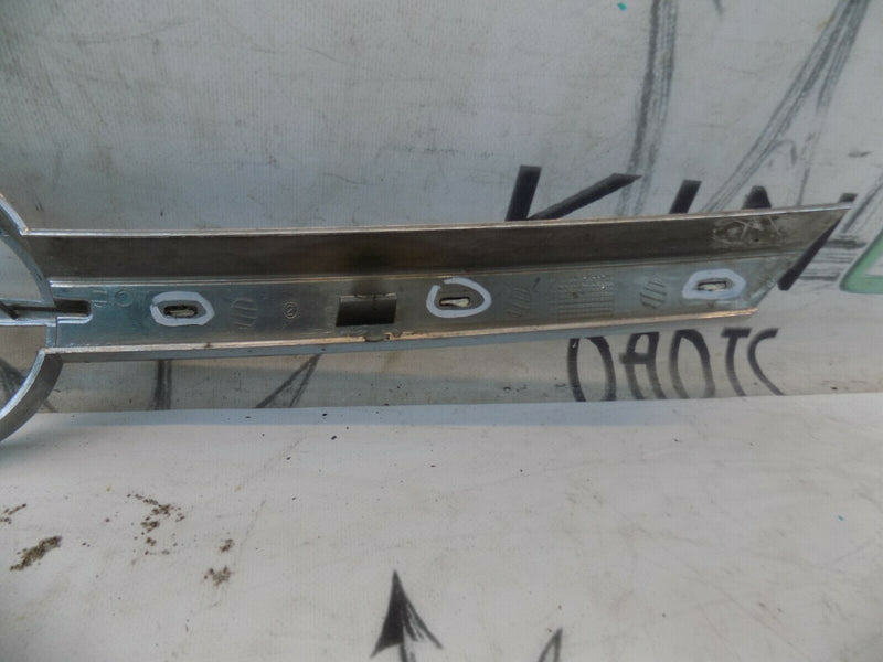 VAUXHALL CORSA C 2004-2006 FRONT GRILLE BADGE CHROM EMBLEM OEM 551290562