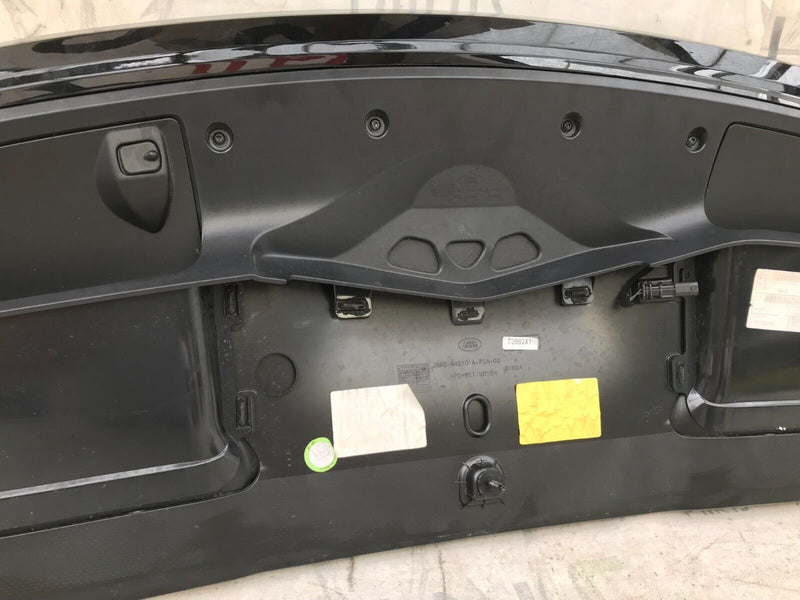LAND ROVER VELAR L560 - BOOT LID SPOILER PANEL & THIRD BRAKE LIGHT STOP