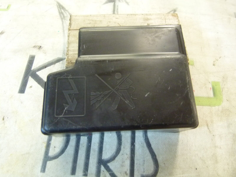 RENAULT CAPTUR 2020-ON FUSE RELAY BOX COVER GENUINE 243129358R