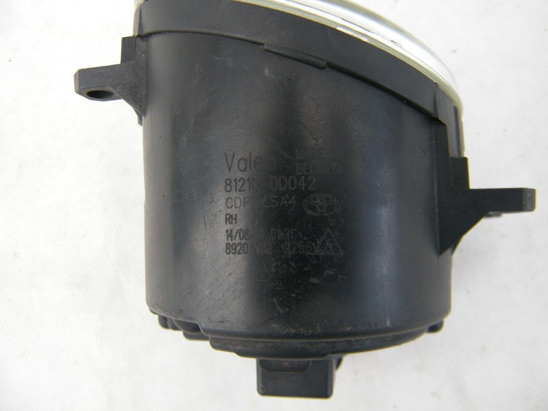 VALEO RIGHT FOG LIGHT FITS TOYOTA HIGHLANDER RAV4 CAMRY 81210-0D042 (050)