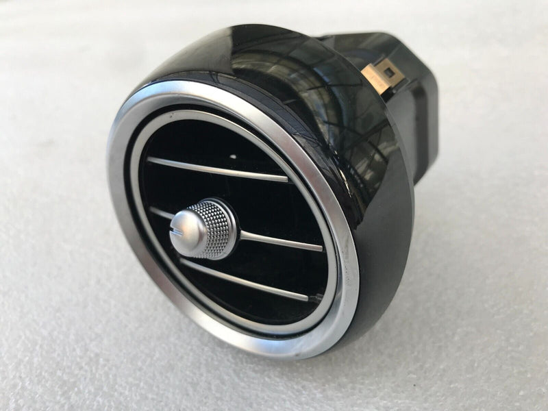MERCEDES GLC AMG X253 16-23 DASHBOARD MIDDLE AIR VENT CENTRE DASH A2058304604
