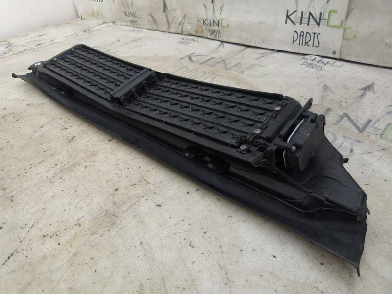 VOLVO XC90 MK2 2015-19 LOWER RADIATOR AIR GUIDE TRIM GENUINE 31353797