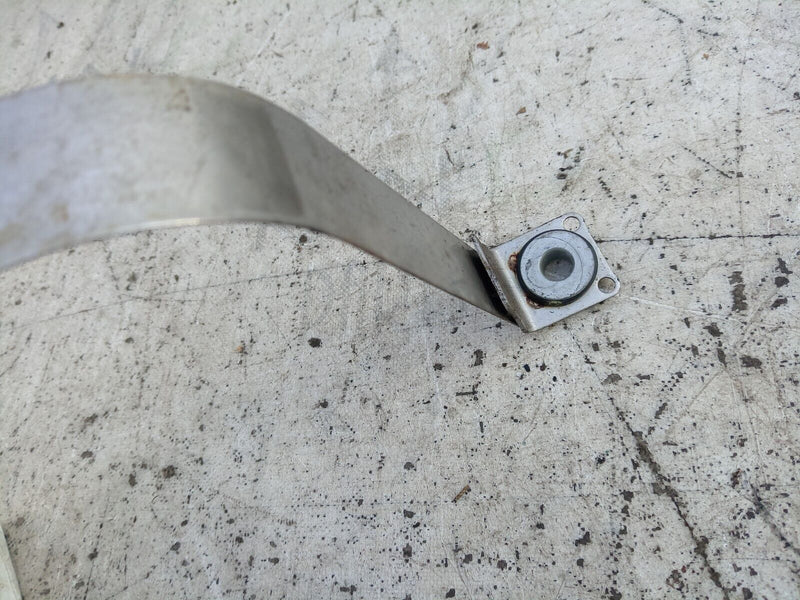 MERCEDES C CLASS W205 2014-21 FUEL TANK BRACE MOUNT A2054700040 #