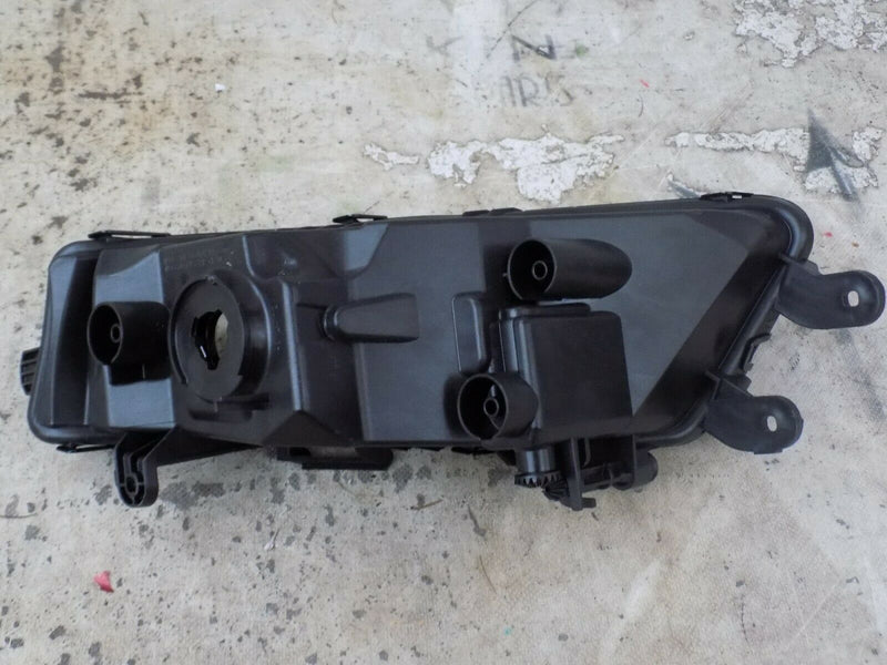 SKODA OCTAVIA MK3 2017-ON FACELIFT FRONT LEFT HALOGEN FOG LIGHT 5E0941699F