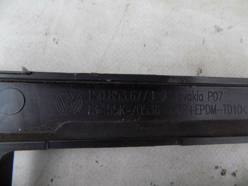 VW UP 2016 - ONWARDS BLACK FRONT BUMPER CENTRE GRILLE GENUINE 1S0853677