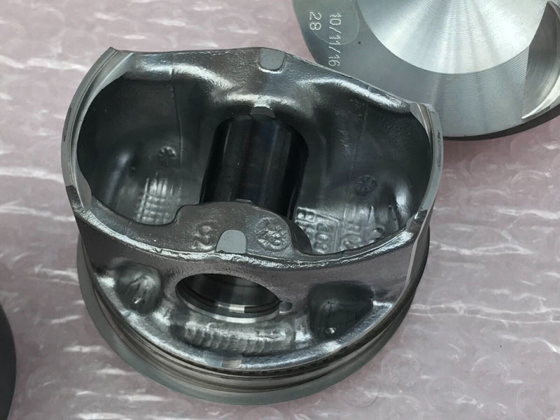 AUDI Q5 3 GEN PETROL 2.0 TFSI 4x ENGINE PISTON GENUINE SET 82.420 06K BB 9,6 2l