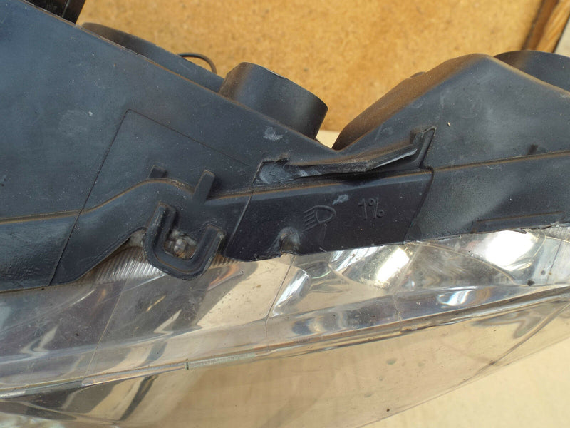Peugeot 307 2001-2005 Genuine Headlamp Headlight Left Side N/S (199)