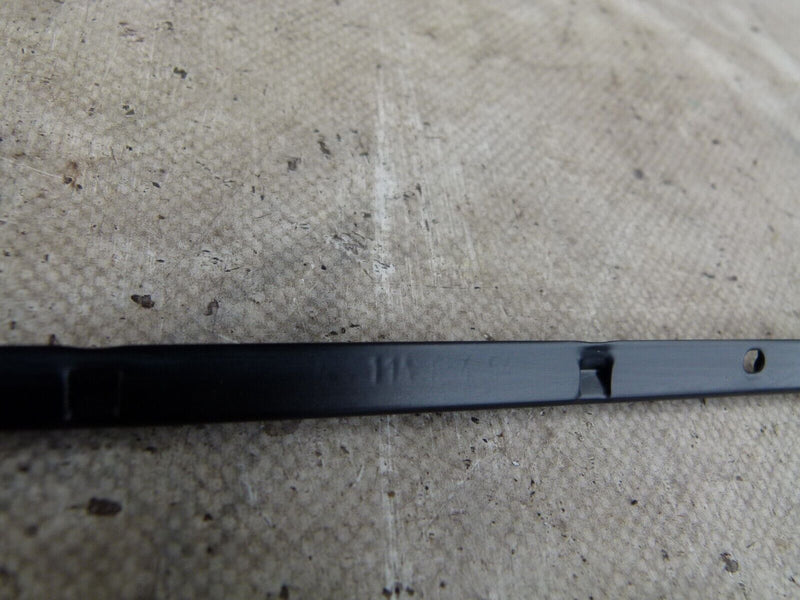 VOLKSWAGEN ID.4 2020-ON SIDE MOULDING RETAINER STRIP GENUINE 11A854542