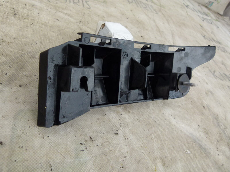 MERCEDES C W204 2007-11 REAR BUMPER LEFT CORNER BRACKET A2048800503
