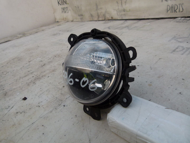 MINI COOPER F56 2014-18 FRONT BUMPER RIGHT FOG LIGHT GENUINE 19372202