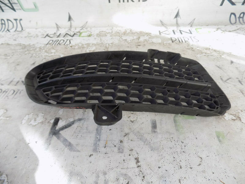 VW TOUAREG 2007-2010 LCI RIGHT SIDE FRONT BUMPER GRILLE LOWER 7L6853666B