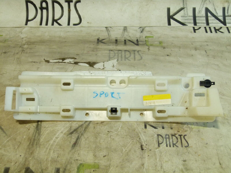 RANGE ROVER SPORT 13-17 REAR RIGHT SKIRT HOLDING BRACKET CPLA107B00B