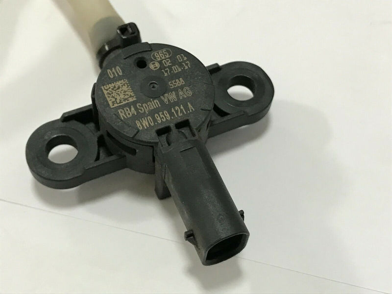 AUDI A4 8W B9 2016-ON PEDESTRIAN PROTECTION PRESSURE CRASH SENSOR 8W0959121 A