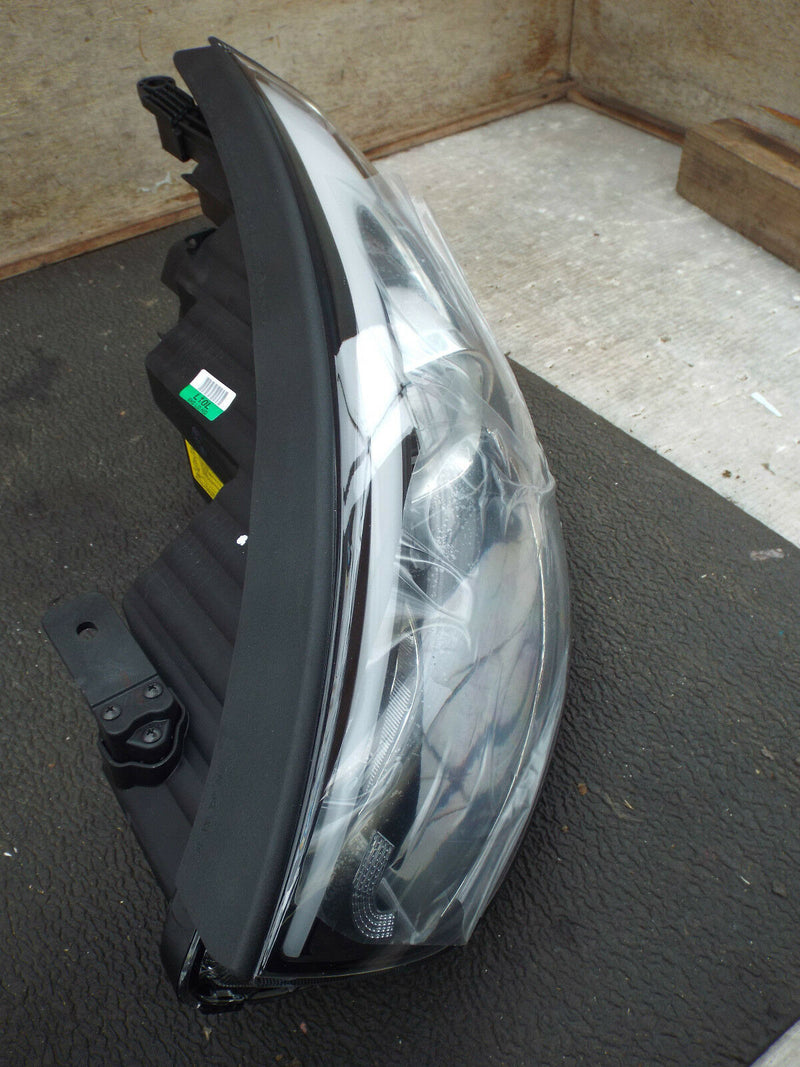 HYUNDAI IX35 2010-2013 PAIR XENON HEADLIGHT HEADLAMP GENUINE(NO BALLAST NO BULBS