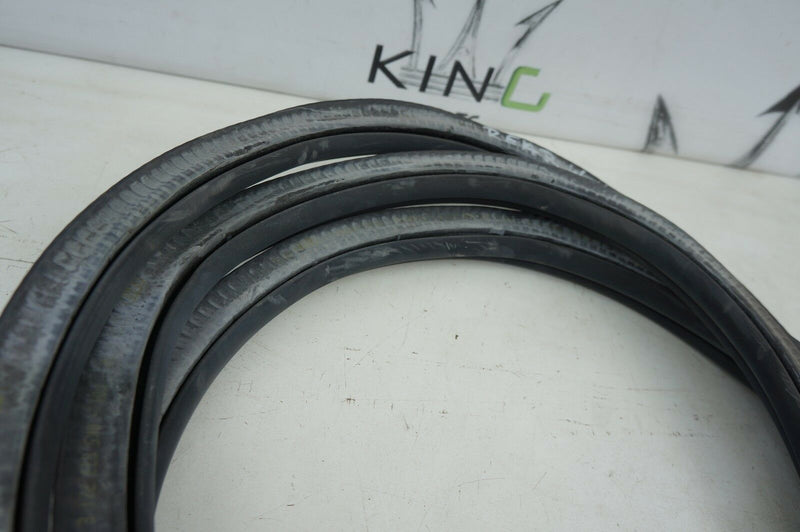 AUDI A4 (B8) 2008-2015 5DR SALOON REAR WINDOW WINDOWSCREEN RUBBER SEAL