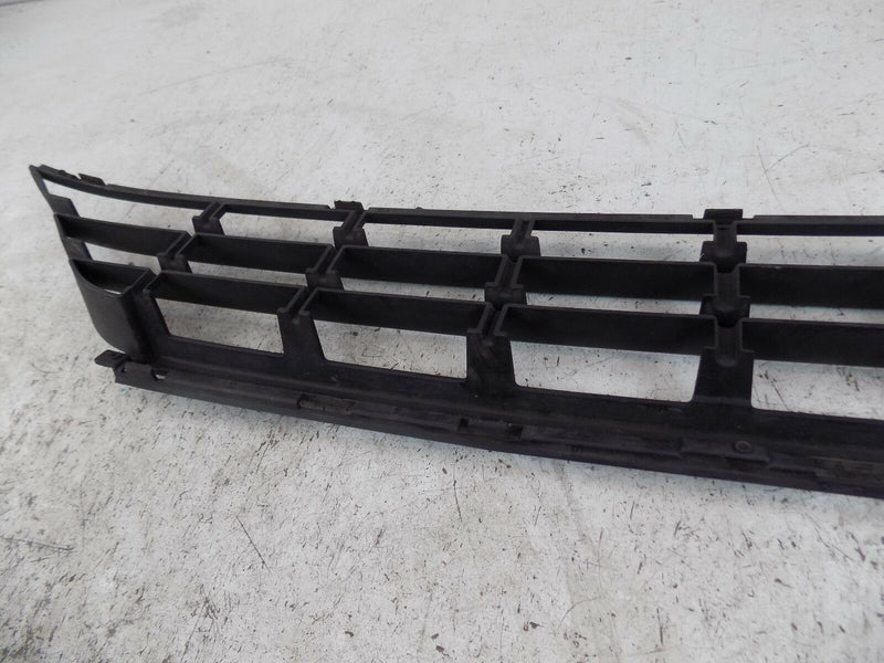 VOLVO XC60 2013-2018 LOWER FRONT BUMPER CENTRE GRILLE 31323774 (S27-09)