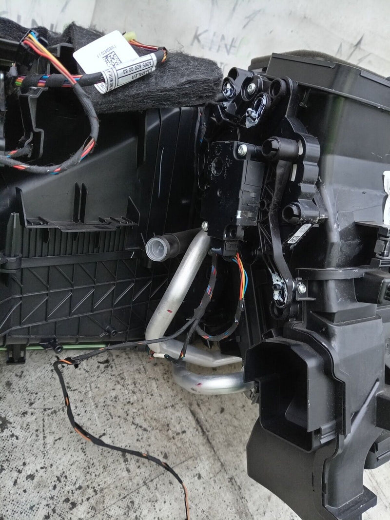 MERCEDES C CLASS W205 COMPLETE HEATER MATRIX UNIT A2058300460 #