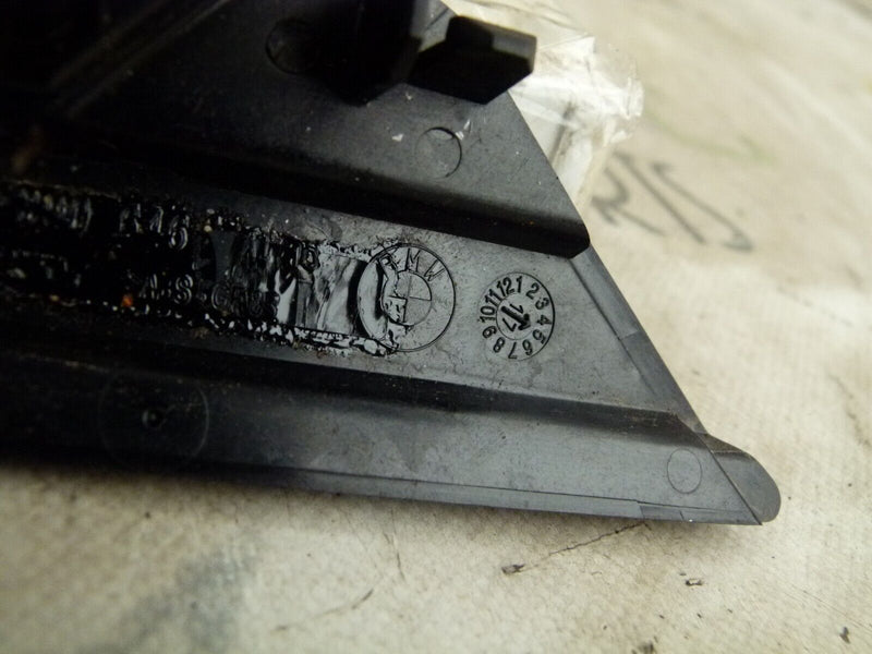 MINI COUNTRYMAN F60 2017-ON FRONT LEFT DOOR TRIM CORNER GENUINE 18667510