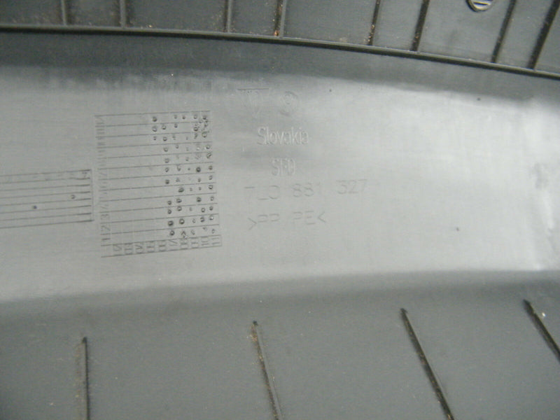 VW TOUAREG 7L 2002-06 FRONT SEAT BODY FLOOR PANEL TRIM SOUND ABSORBER LEFT SIDE
