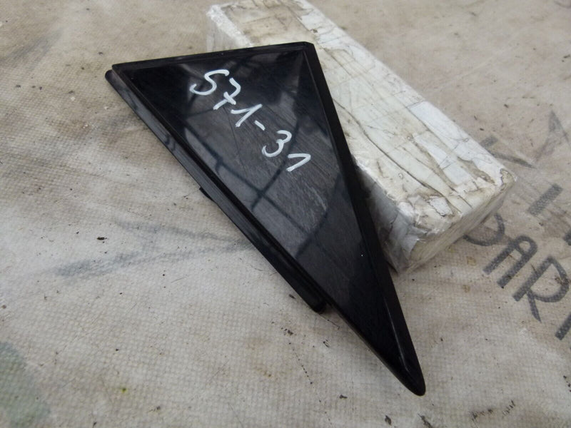 MINI COUNTRYMAN F60 2017-ON FRONT LEFT DOOR TRIM CORNER GENUINE 18667510